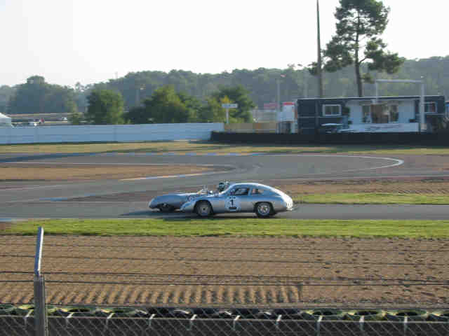 118-1810_IMG
