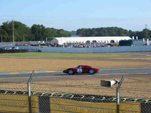 118-1885_IMG